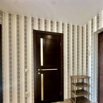 Продается 1-комнатная квартира, 42 м²