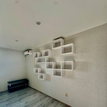 Продается 1-комнатная квартира, 42 м²