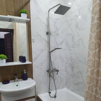 Продается 1-комнатная квартира, 42 м²