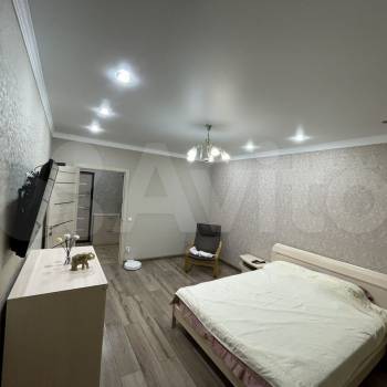 Продается 1-комнатная квартира, 50 м²