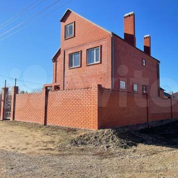 Продается Дом, 290 м²