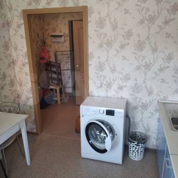 Продается 1-комнатная квартира, 32 м²