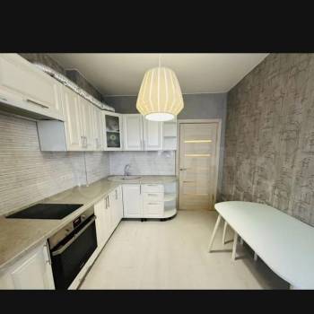 Продается 1-комнатная квартира, 33 м²