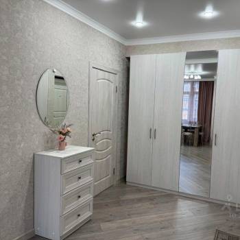 Сдается 1-комнатная квартира, 42 м²