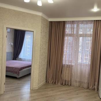 Сдается 1-комнатная квартира, 42 м²