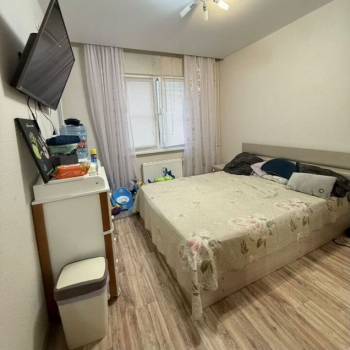 Продается 1-комнатная квартира, 35 м²