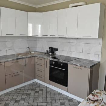 Продается 1-комнатная квартира, 37,5 м²