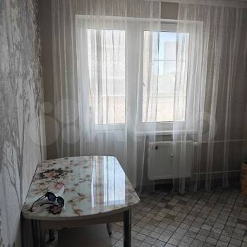 Продается 1-комнатная квартира, 37,5 м²