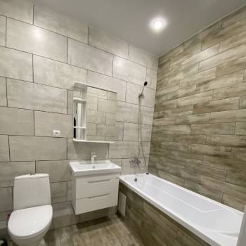 Сдается 1-комнатная квартира, 54 м²