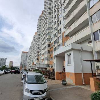 Сдается 1-комнатная квартира, 38 м²
