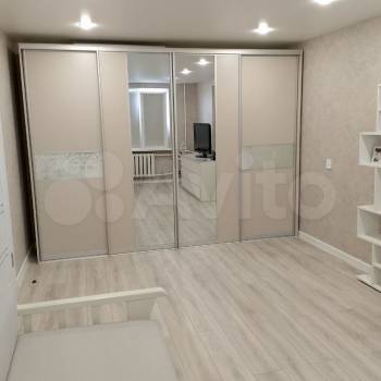 Продается 1-комнатная квартира, 39 м²