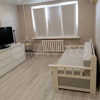 Продается 1-комнатная квартира, 39 м²