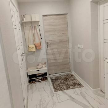 Продается 1-комнатная квартира, 39 м²