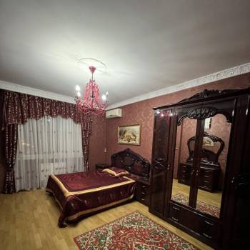 Сдается Многокомнатная квартира, 100 м²