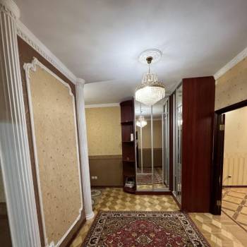 Сдается Многокомнатная квартира, 100 м²