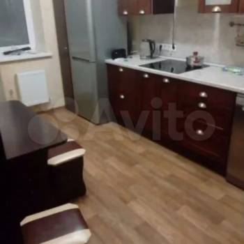 Продается 1-комнатная квартира, 39,5 м²