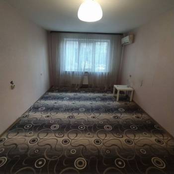 Продается 1-комнатная квартира, 40 м²