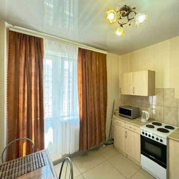 Продается 1-комнатная квартира, 35 м²