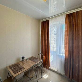 Продается 1-комнатная квартира, 35 м²