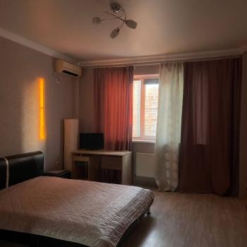 Сдается 1-комнатная квартира, 55 м²