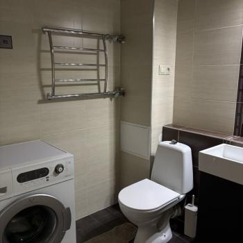 Сдается 1-комнатная квартира, 55 м²