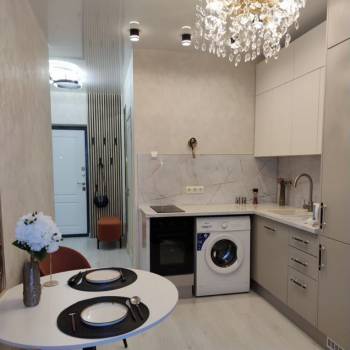 Продается 1-комнатная квартира, 42 м²