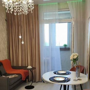 Продается 1-комнатная квартира, 42 м²