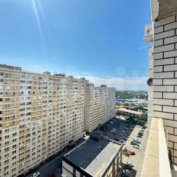 Продается 1-комнатная квартира, 35 м²