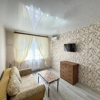 Продается 1-комнатная квартира, 35 м²