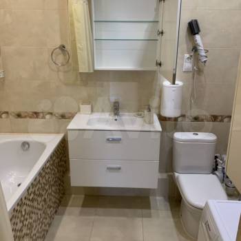 Сдается Многокомнатная квартира, 80 м²