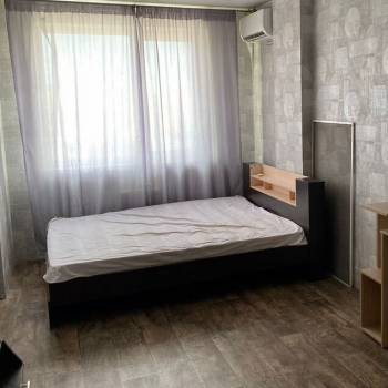 Продается 1-комнатная квартира, 37 м²