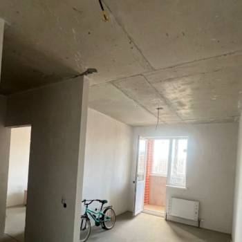 Продается 1-комнатная квартира, 37 м²