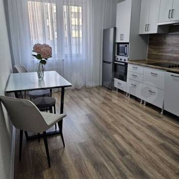 Сдается 2-х комнатная квартира, 66 м²