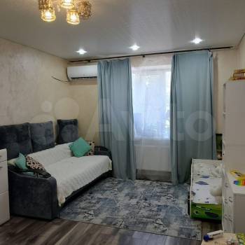 Продается 1-комнатная квартира, 43 м²