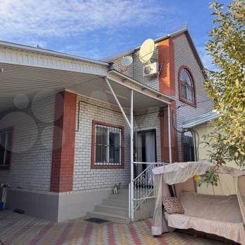 Продается Дом, 180 м²