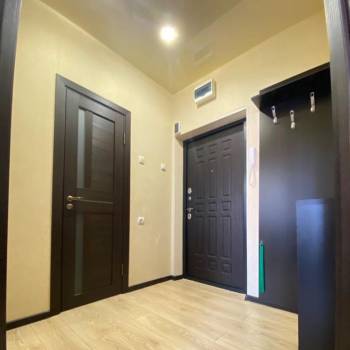 Продается 1-комнатная квартира, 37 м²