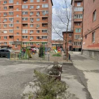 Продается 1-комнатная квартира, 39 м²