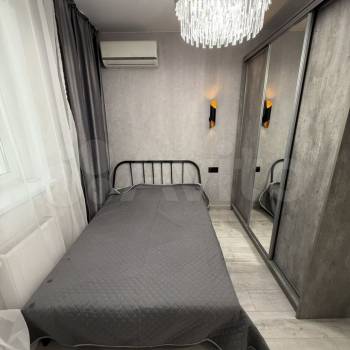 Продается 1-комнатная квартира, 39 м²