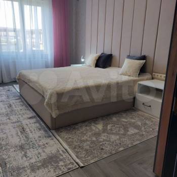 Сдается Многокомнатная квартира, 100 м²