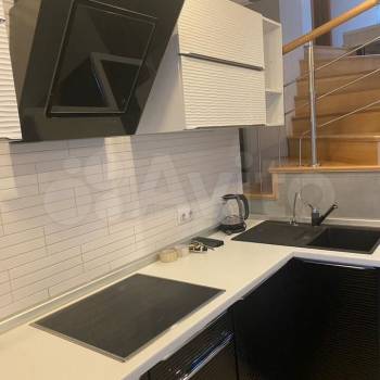 Продается 3-х комнатная квартира, 138 м²