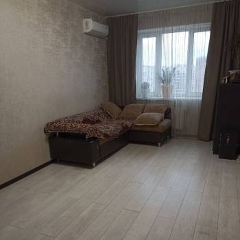 Продается 1-комнатная квартира, 38,8 м²