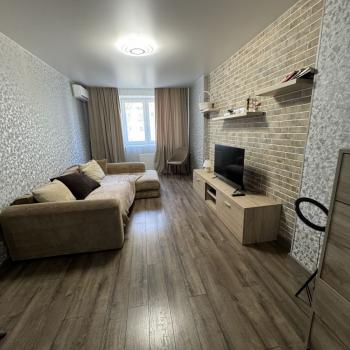 Сдается 1-комнатная квартира, 45 м²