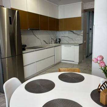 Продается 2-х комнатная квартира, 85 м²