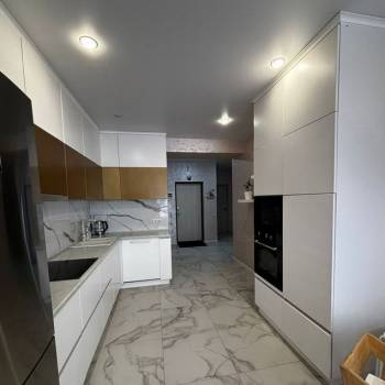 Продается 2-х комнатная квартира, 85 м²