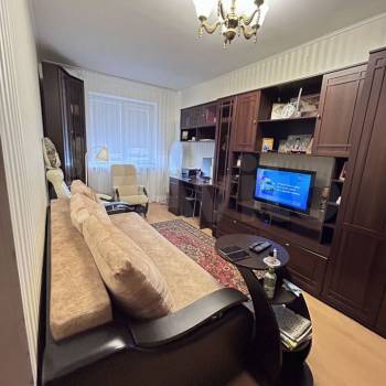 Продается 1-комнатная квартира, 32,9 м²