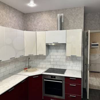 Продается 1-комнатная квартира, 39 м²