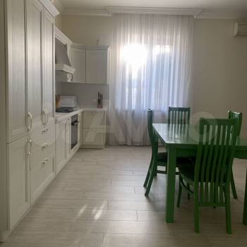 Продается Дом, 290 м²