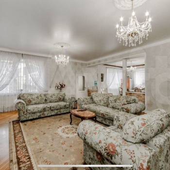Продается Дом, 180 м²