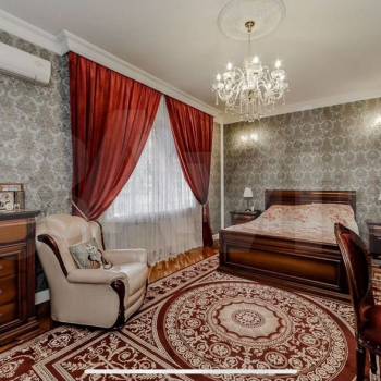 Продается Дом, 180 м²