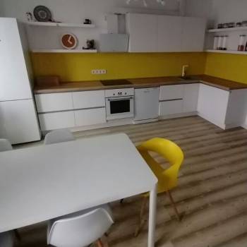 Сдается Многокомнатная квартира, 79 м²